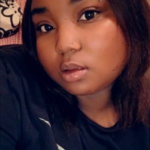 Meet your Posher, Celindya